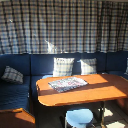 Bådhotel Bateau Les Canalous Chenille Change Champteussé-sur-Baconne