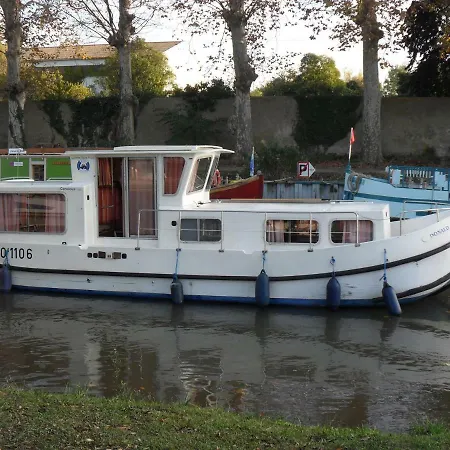 Bateau Les Canalous Chenille Change Bådhotel
